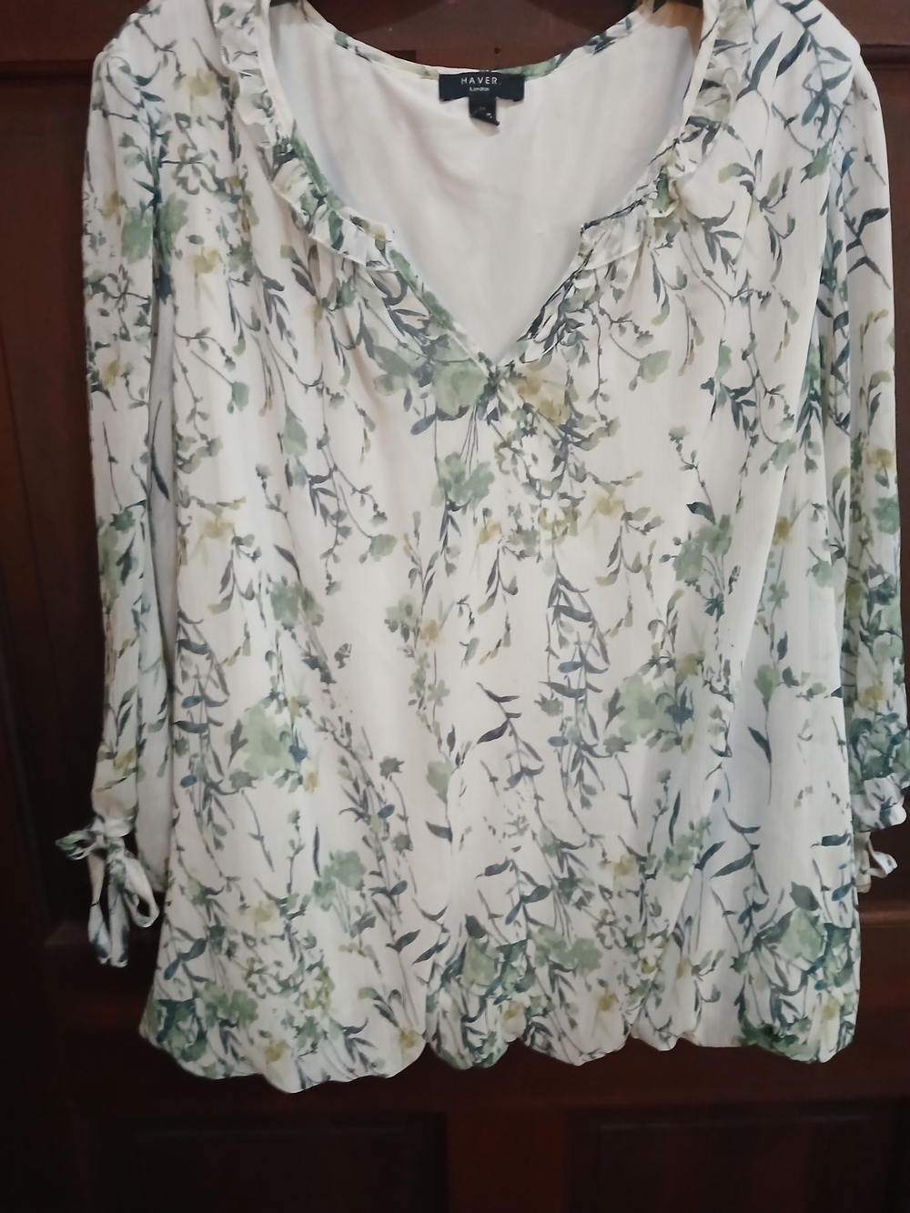 Haver Of London Floral V-Neck Long Sleeve Blouse - White & Green 3X